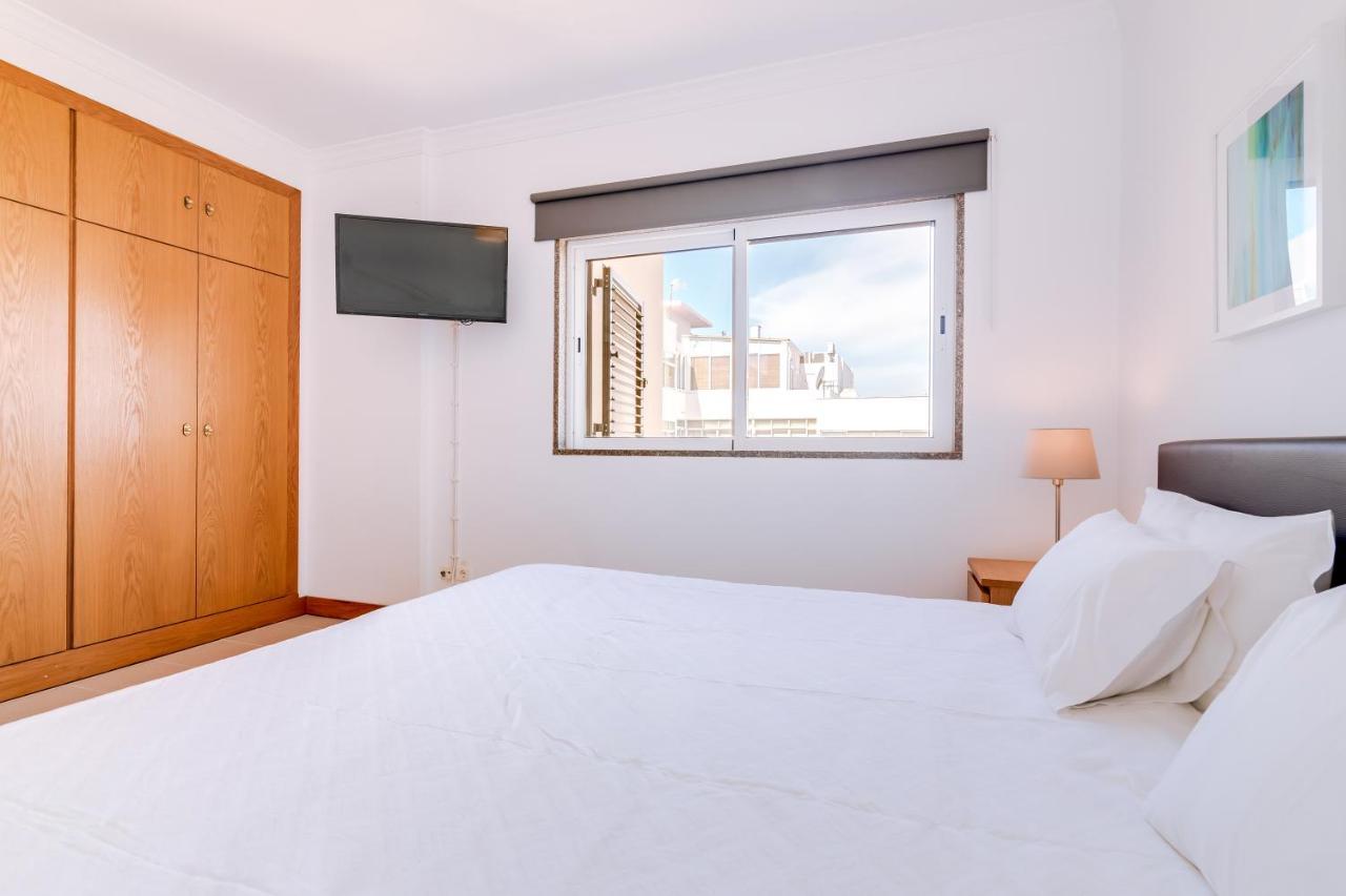 Al- Apartamentos Novos Vista Mar Quarteira Kültér fotó