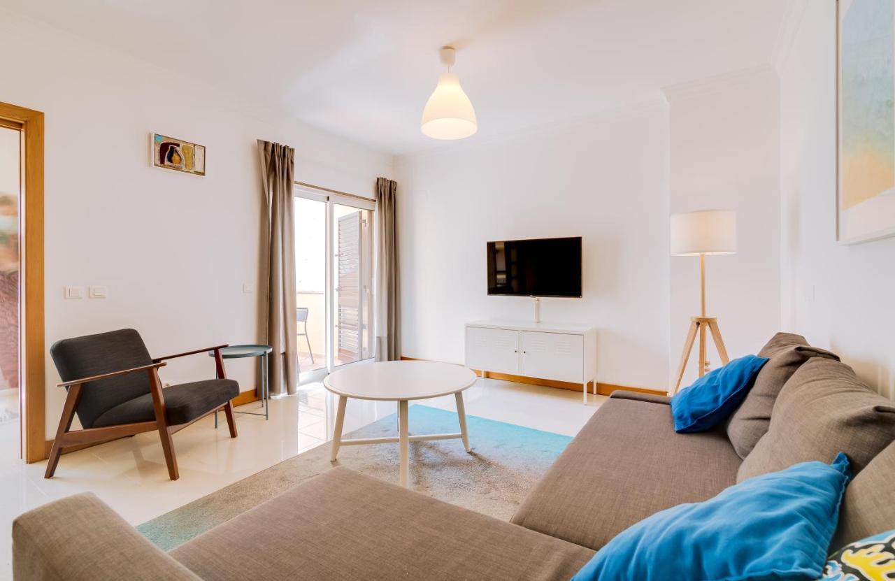 Al- Apartamentos Novos Vista Mar Quarteira Kültér fotó