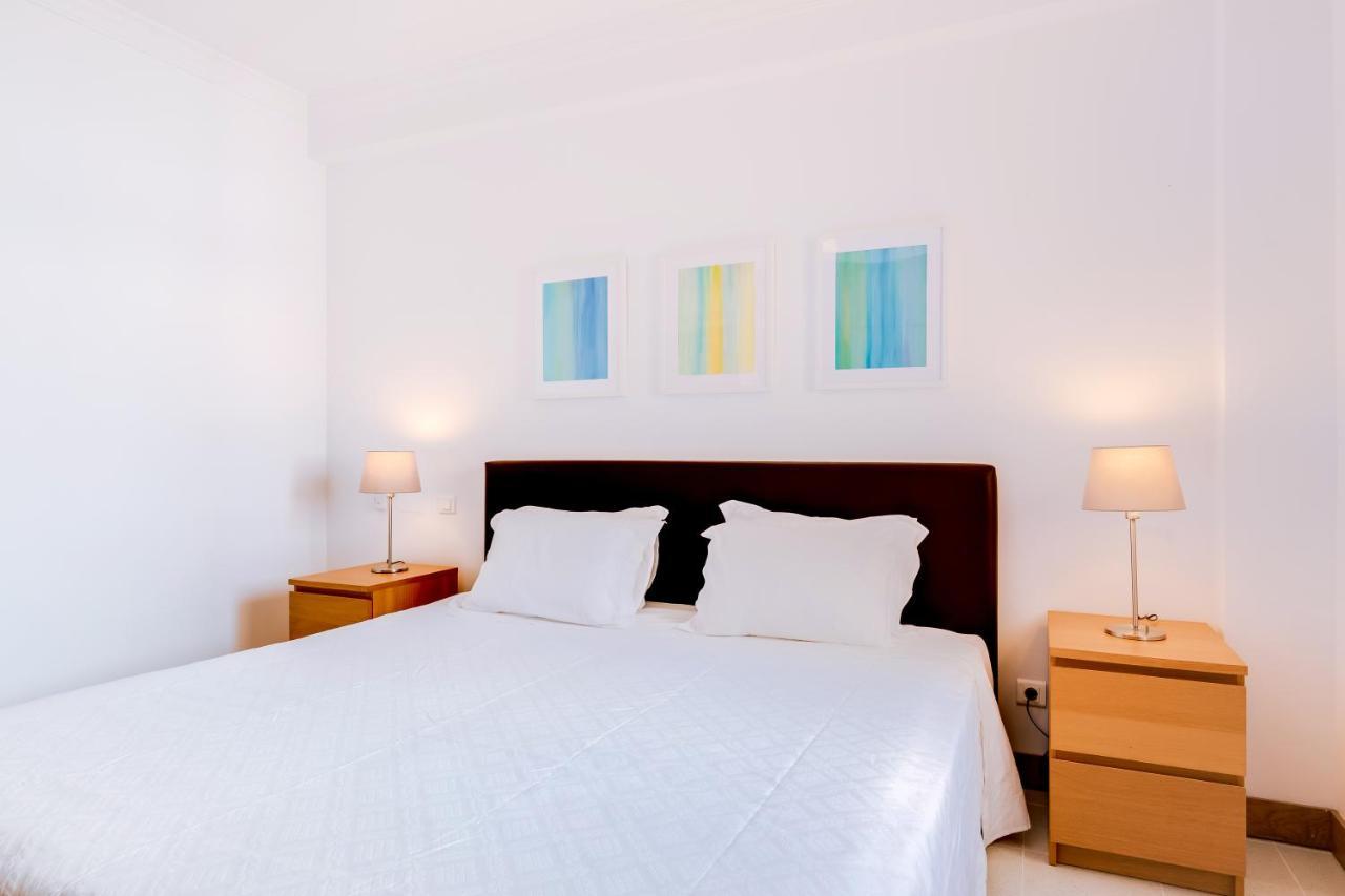 Al- Apartamentos Novos Vista Mar Quarteira Kültér fotó