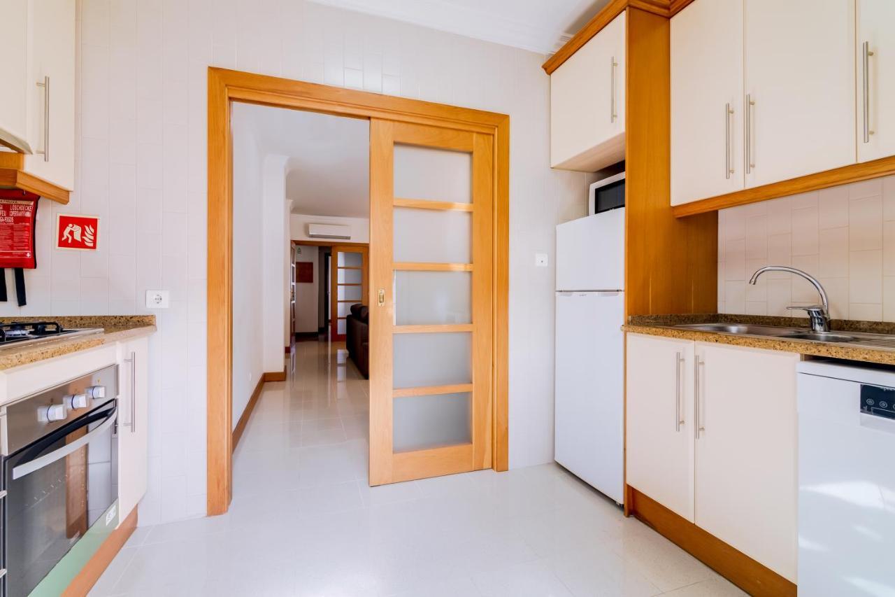 Al- Apartamentos Novos Vista Mar Quarteira Kültér fotó