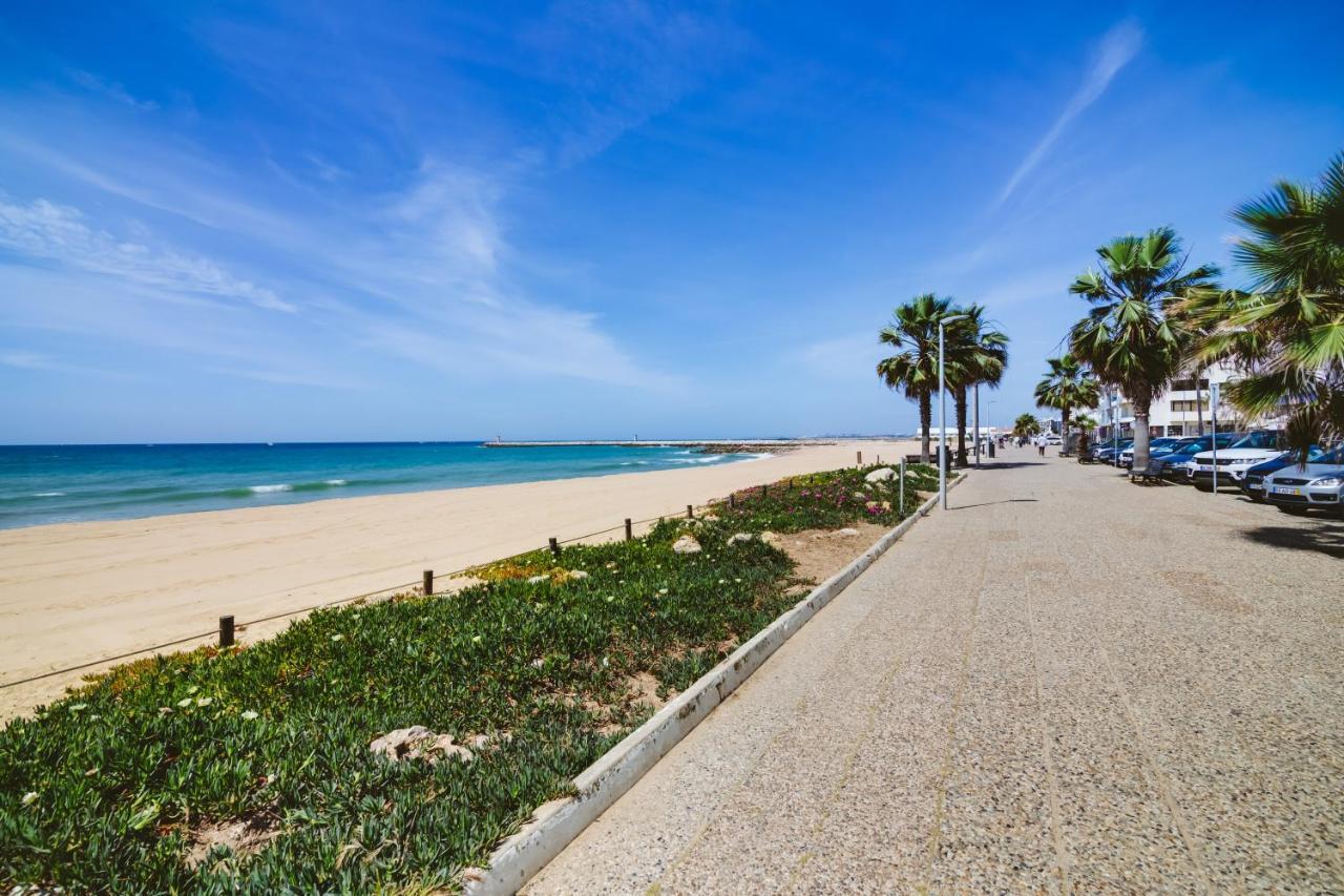 Al- Apartamentos Novos Vista Mar Quarteira Kültér fotó