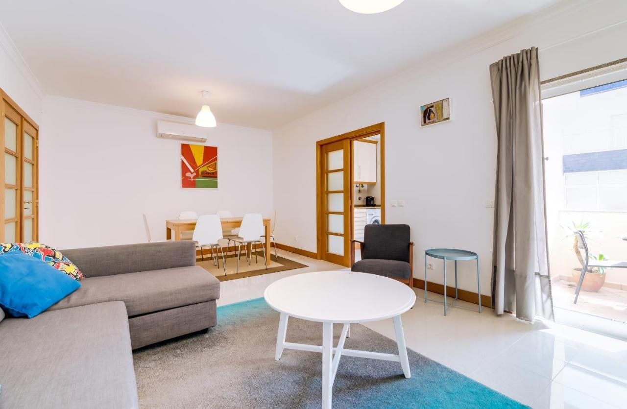 Al- Apartamentos Novos Vista Mar Quarteira Kültér fotó