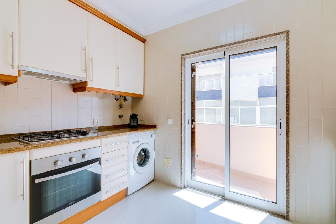 Al- Apartamentos Novos Vista Mar Quarteira Kültér fotó